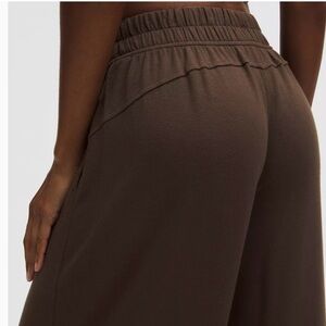 NEW Lululemon BeCalm Black Mid-Rise Wide-Leg Pant, S